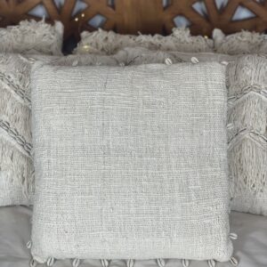 Coussin Amed en coton et coquillages vu de face